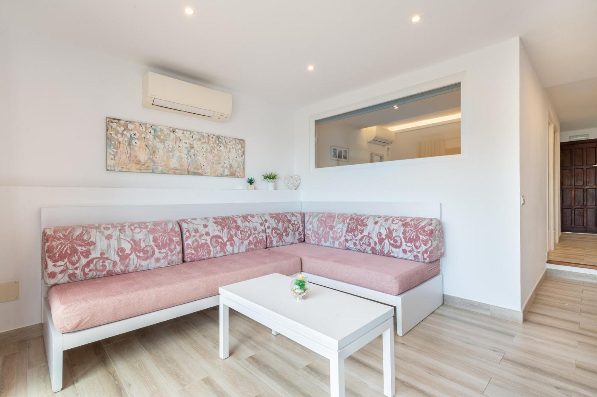 Medusa Apartment
